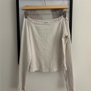 Hollister Off the shoulder long sleeve